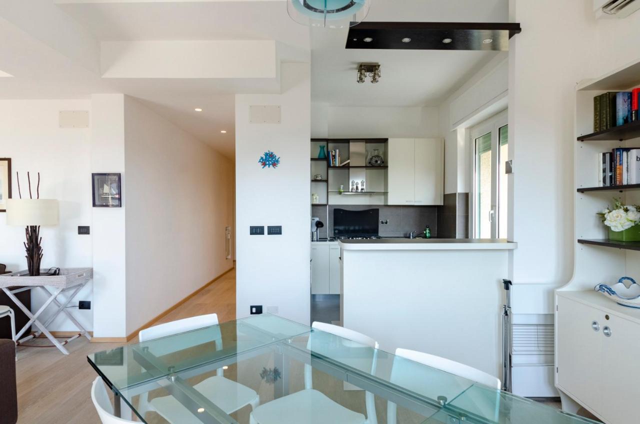 Joivy Great Flat With Sea View Apartment Genoa Ngoại thất bức ảnh